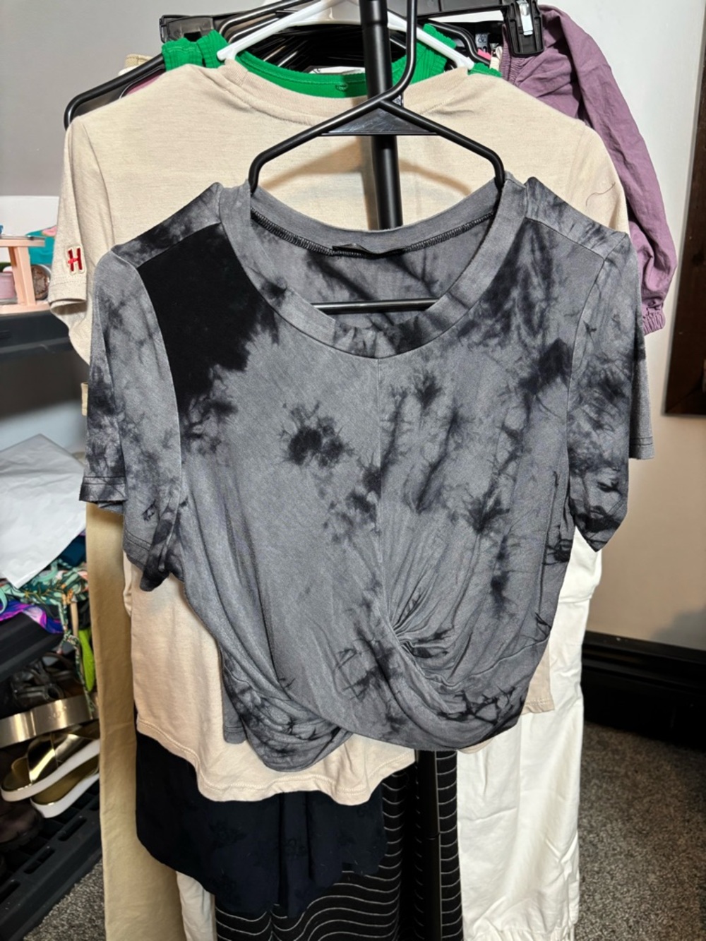 SHEIN Black & Gray Tie-Dye Twist Front Crop Top